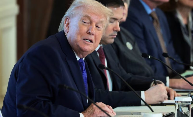 Trump dijo que EE.UU. decidirá qué petroleras operarán en Venezuela

 – Reporte Tico