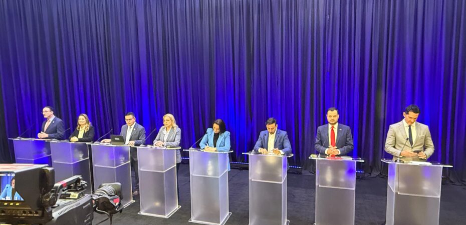 Candidatos Ariel Robles y José Aguilar se enfrentan en debate

 – Reporte Tico