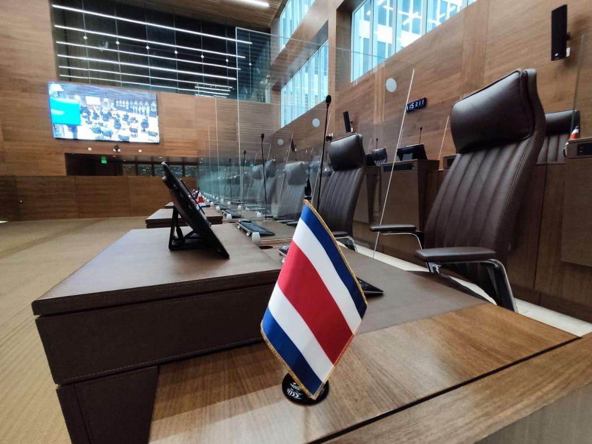 Dos candidatos a vicepresidente, un alcalde y cuatro exvicepresidentes quieren escaños para Alajuela

 – Reporte Tico