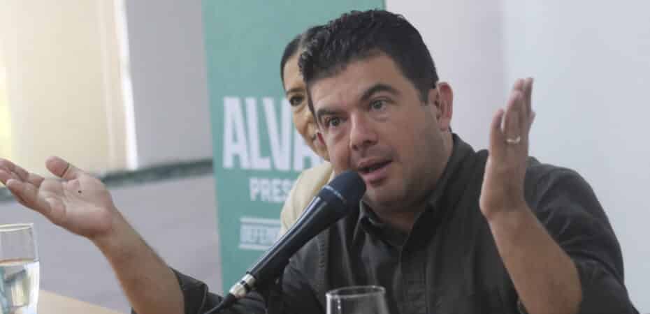 Ramos sugiere refinanciar a tasas de interés más bajas y plazos más largos para reducir los pagos mensuales

 – Reporte Tico