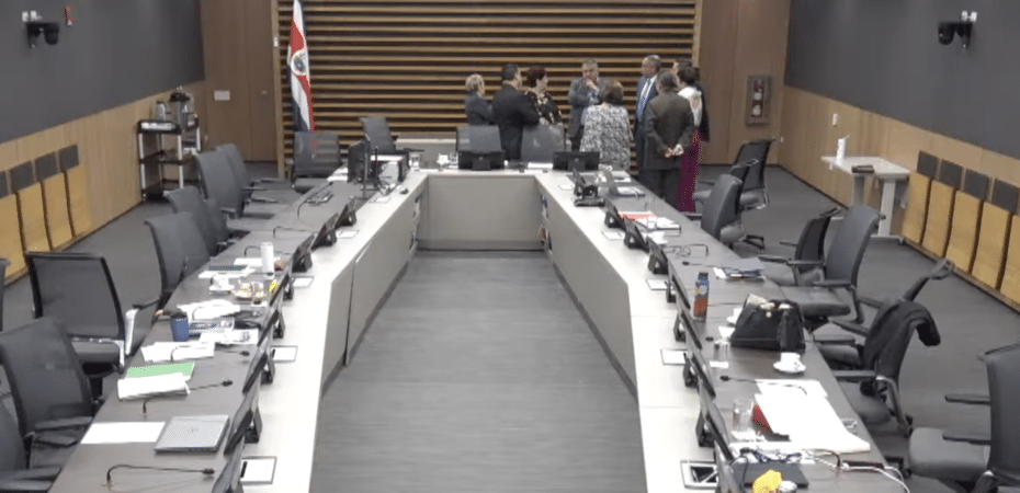 Celso Gamboa Reunión Secreta del Comité de Seguridad

 – Reporte Tico