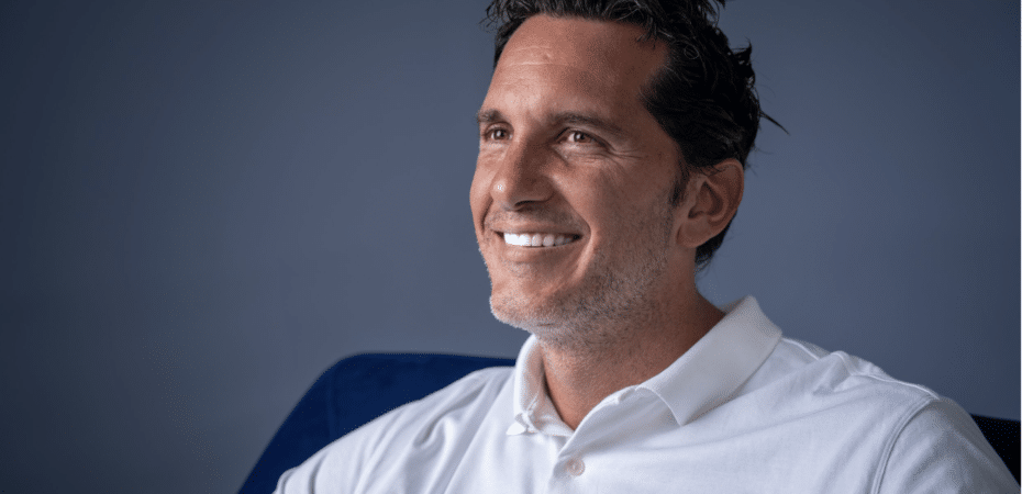 «Seguridad brutal» con tecnología, un Estado poderoso y vigilancia regional es la propuesta de seguridad del candidato de Avanza, José Aguilar.

 – Reporte Tico