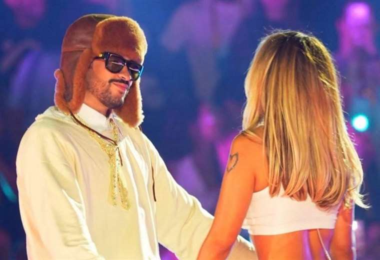 Karol G selló el concierto de Bad Bunny en Medellín con una aparición sorpresa

 – Reporte Tico