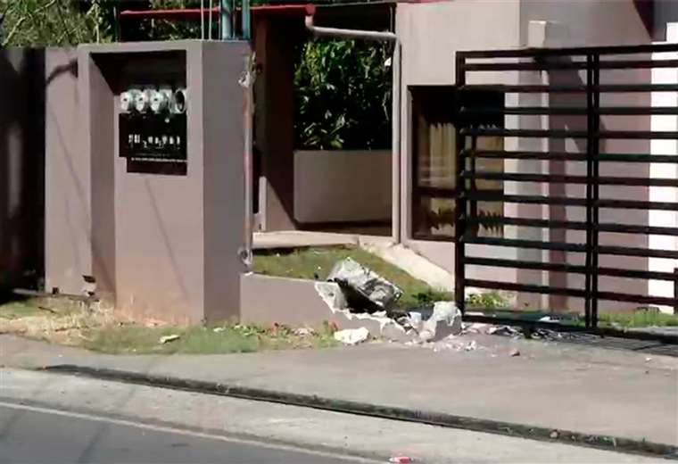 Vídeo muestra accidente en Atenas: hombre de 60 años con tres costillas rotas

 – Reporte Tico