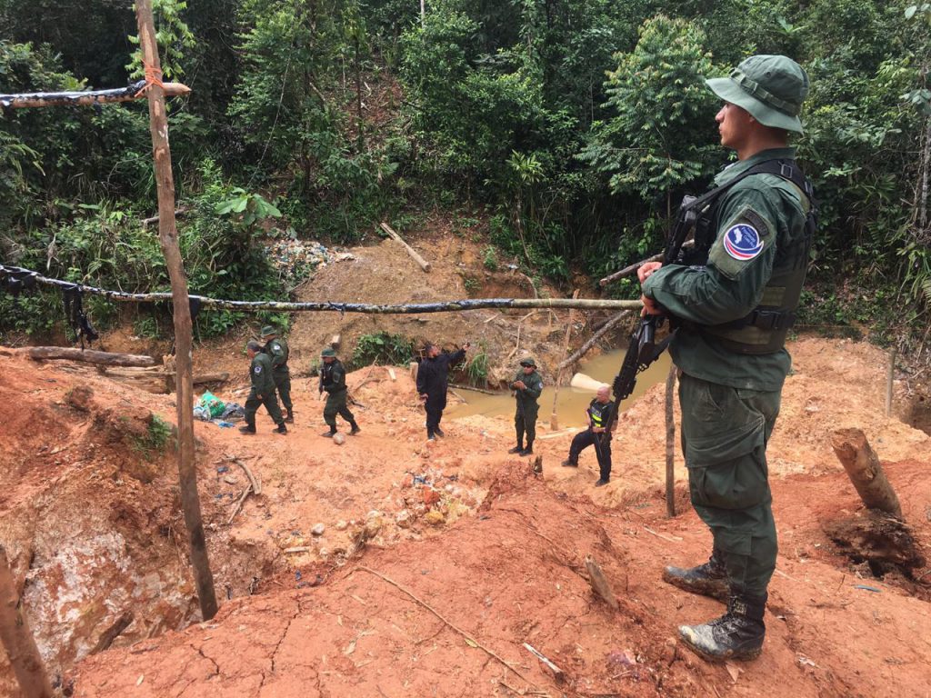 ¿Cuál es el estado del proyecto que busca legalizar la exploración y explotación de oro en Crucitas?

 – Reporte Tico