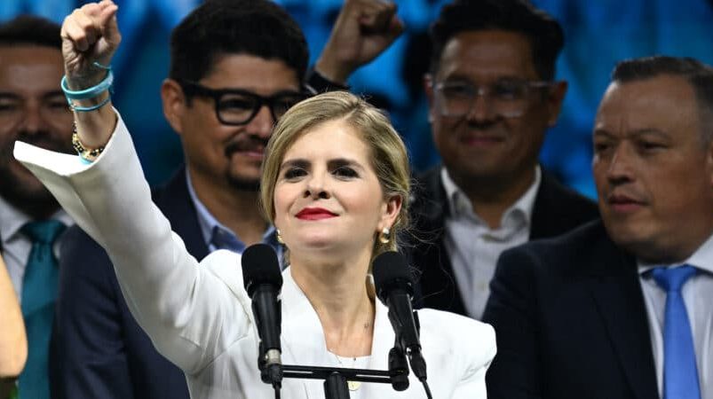 El traspaso de poder de Laura Fernández el 8 de mayo se realizará en el Estadio Nacional

 – Reporte Tico