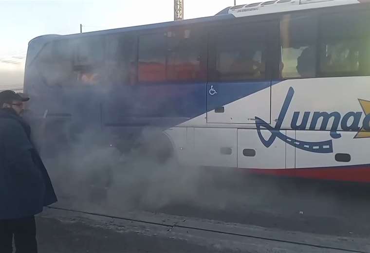 Usuario de Lumaca: “Parece que hay más autobuses tirados que en uso”

 – Reporte Tico