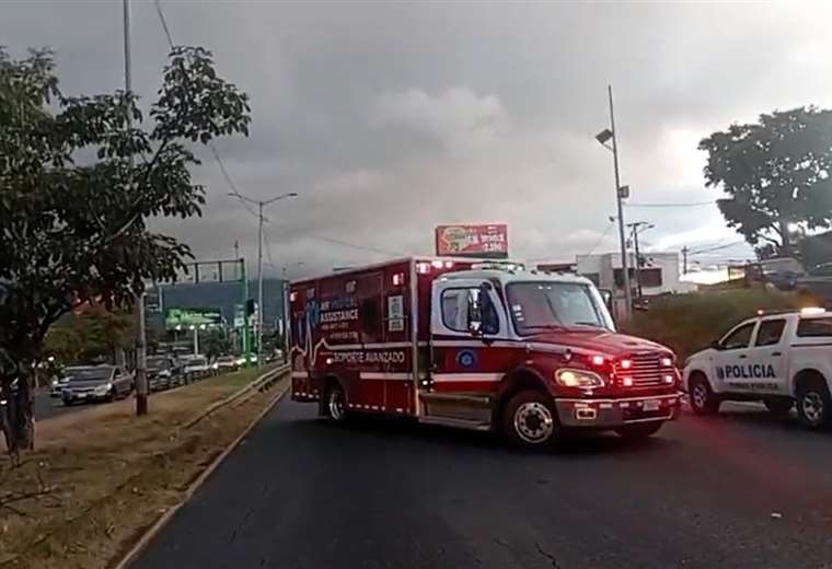 Circunvalación cerrada tras accidente mortal

 – Reporte Tico