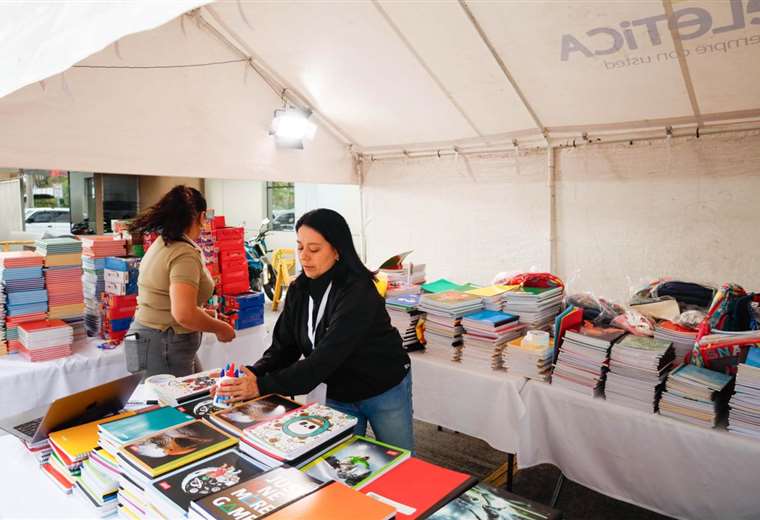 Gracias Costa Rica: Juntos recolectamos 13.264 útiles escolares para zonas en peligro

 – Reporte Tico