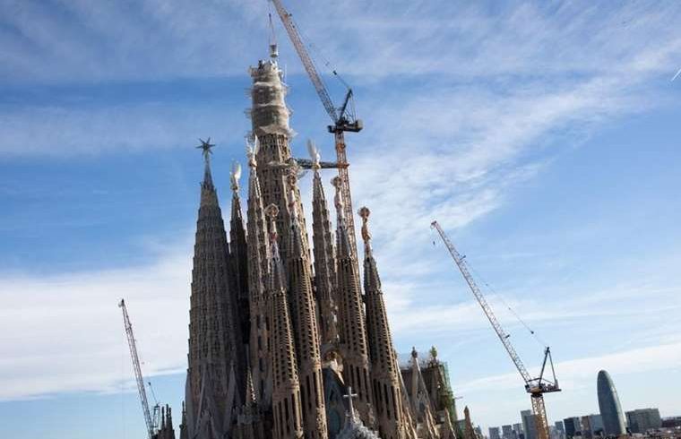 Sagrada Familia de Barcelona, ​​la iglesia más alta del mundo

 – Reporte Tico