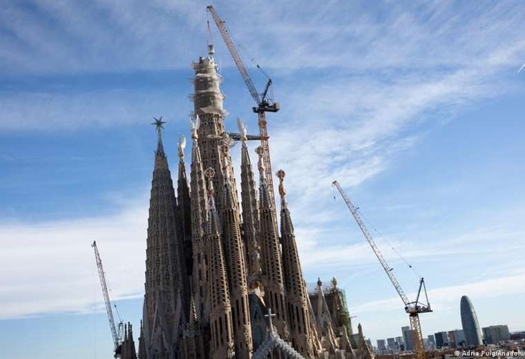 Sagrada Familia de Barcelona, ​​la iglesia más alta del mundo

 – Reporte Tico