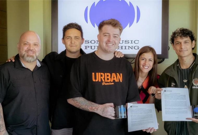 Kavvo y ChrisTodoBien dan un salto internacional tras firmar con un gran sello

 – Reporte Tico