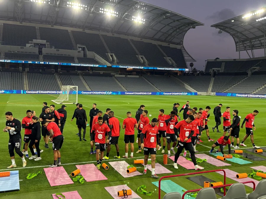 La liga recibe terribles noticias desde Los Ángeles

 – Reporte Tico