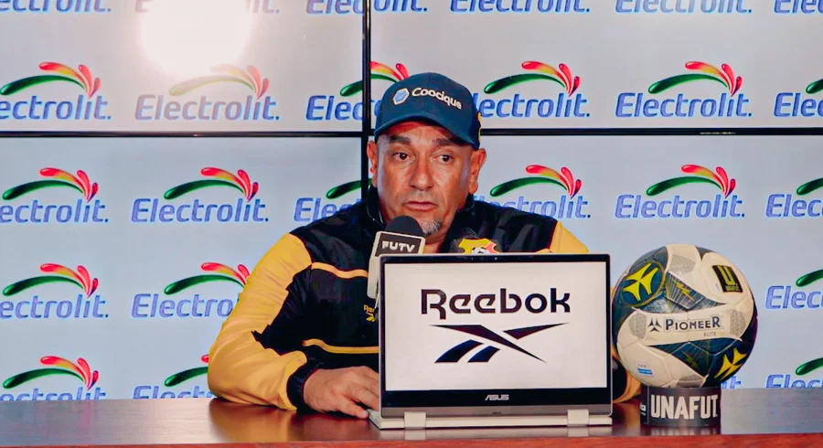 José Giacone sí tiene derecho a cortar

 – Reporte Tico