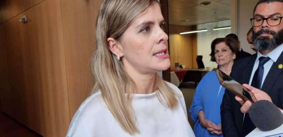 Laura Fernández dice que condonará el 58% de la deuda política

 – Reporte Tico