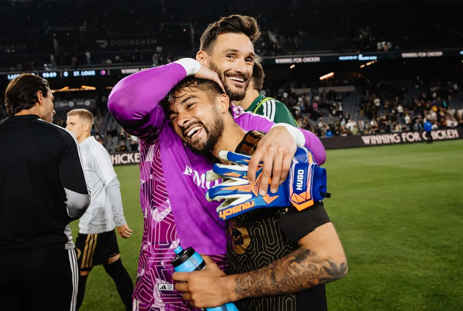 (Video) Lloris mira hacia Alajuela tras otra victoria del LAFC en la MLS

 – Reporte Tico