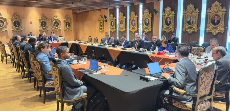 El FMI pide a los diputados que no avancen con un proyecto que busca devolver anticipadamente el ROPC

 – Reporte Tico