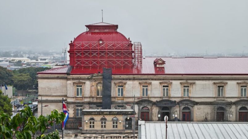 Diputados cuestionan contrato para restauración del Teatro Nacional

 – Reporte Tico