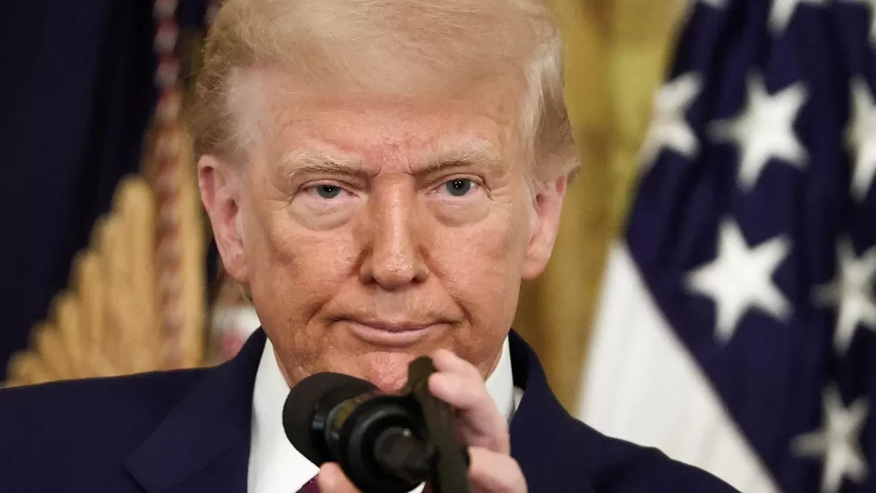 Trump advierte a Irán sobre “golpe mucho más duro” si bloquea petróleo

 – Reporte Tico