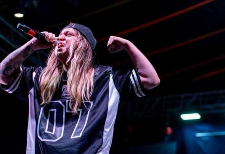 Tico lucha por un lugar en la final del mayor torneo de estilo libre en español

 – Reporte Tico