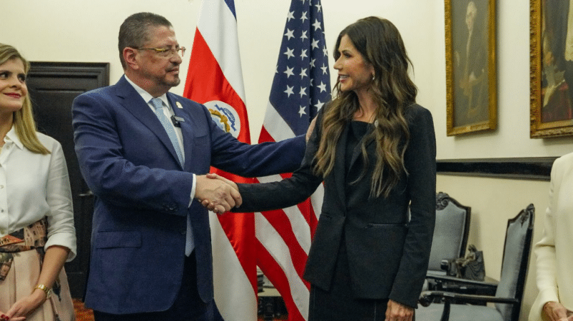 Kristi Noem en CR: su último trabajo como Ministra de Seguridad

 – Reporte Tico