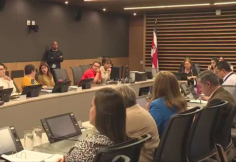 Los legisladores condenan el bloqueo de los proyectos ROP por parte de los parlamentarios

 – Reporte Tico