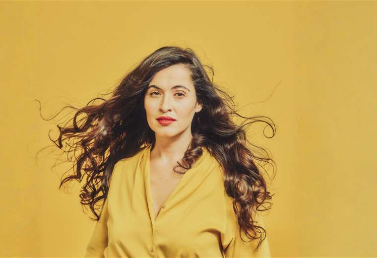 Sílvia Pérez Cruz, la voz que brilla con luz propia y acompaña a Rosalía

 – Reporte Tico