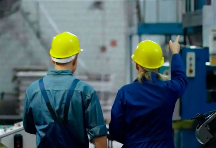 Abril trae tres feriados obligatorios: conoce cómo se pagan y cuándo se aplica la triple jornada laboral

 – Reporte Tico