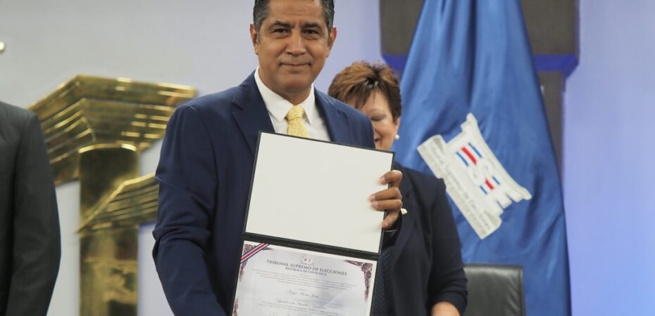 Chavismo apunta a controlar el expediente legislativo y todas las comisiones parlamentarias

 – Reporte Tico