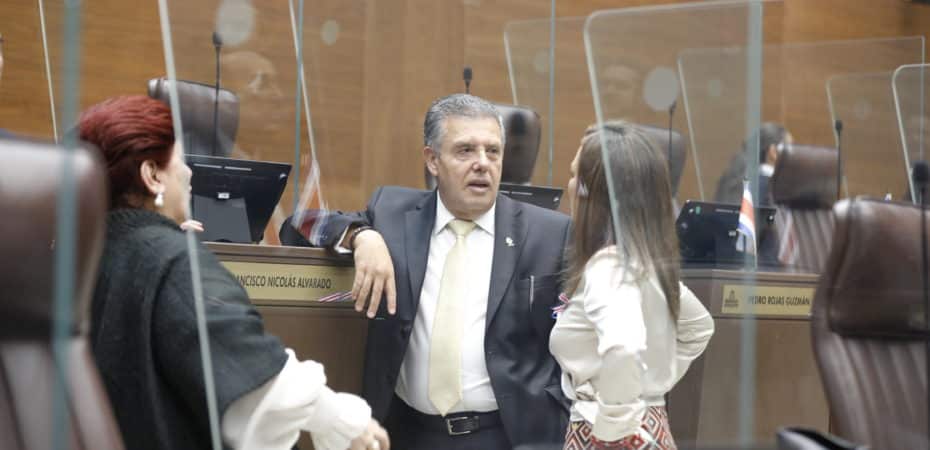 PLN presenta proyecto para gestionar el control político de los diputados durante las sesiones de la Asamblea Legislativa

 – Reporte Tico