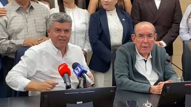 Portavoz del PLN advierte a Chaves por referirse a destruir el futuro partido: «no es con él con quien hay que negociar»

 – Reporte Tico