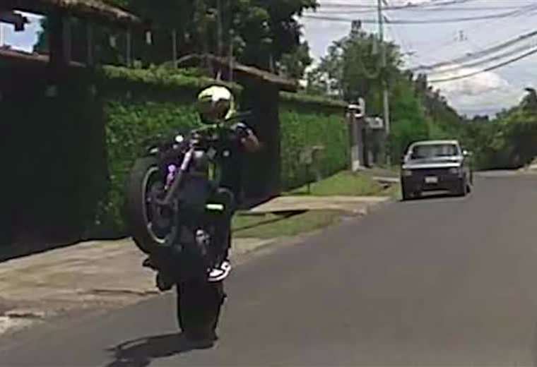 El Congreso está a punto de aprobar penas más duras contra los motociclistas imprudentes

 – Reporte Tico