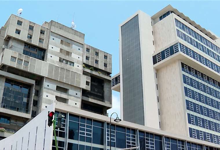 La reforma propone cambios y filtros en la elección de miembros de la Junta Directiva de la CCSS

 – Reporte Tico